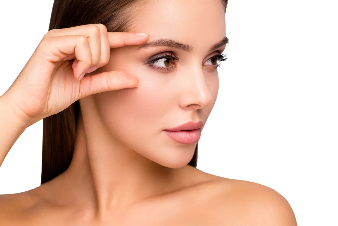 Botox Behandlung um Augenbrauen anzuheben Berlin